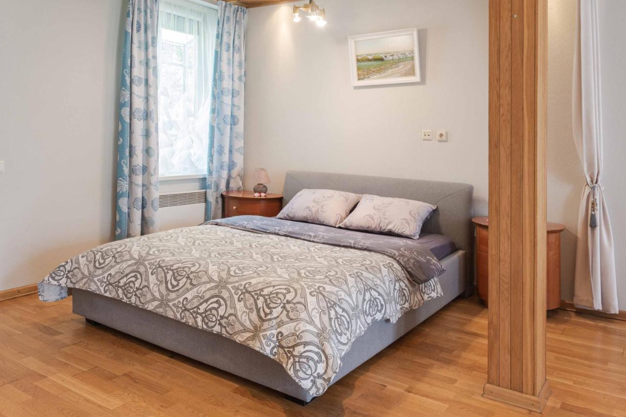 Cozy One Room Apartment With Yard Juodkrantė Exteriör bild